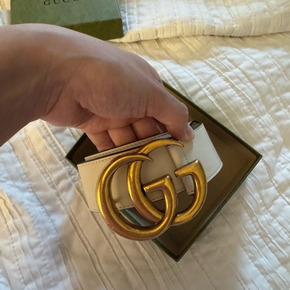 Gucci ivory belt size 95